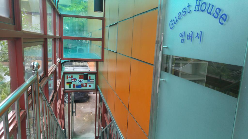 Embassy Guesthouse Itaewon Сеул Экстерьер фото