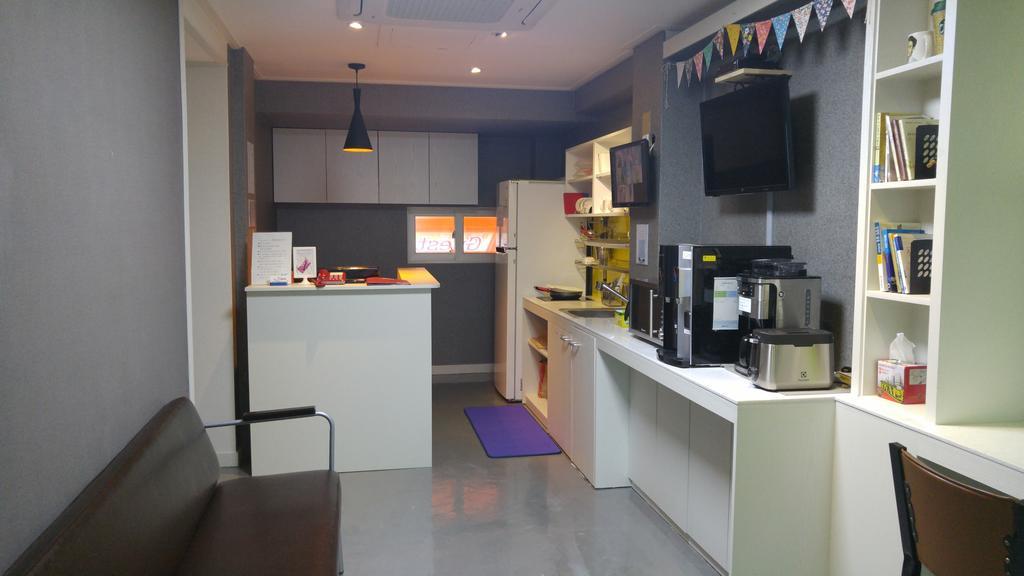 Embassy Guesthouse Itaewon Сеул Экстерьер фото