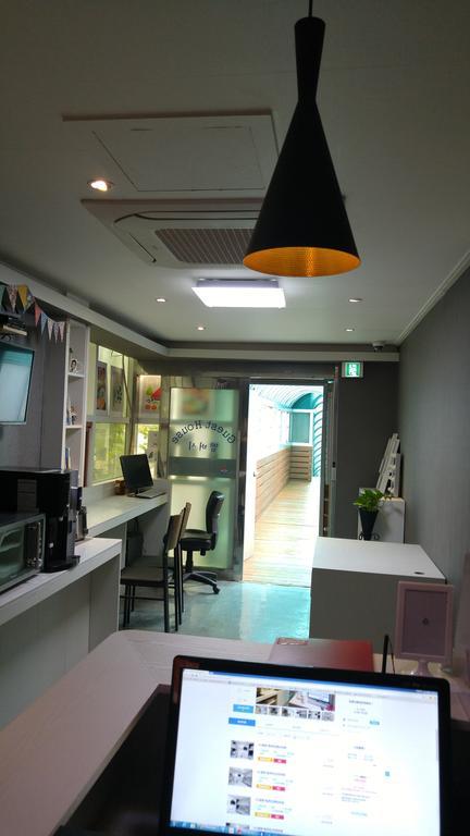 Embassy Guesthouse Itaewon Сеул Экстерьер фото