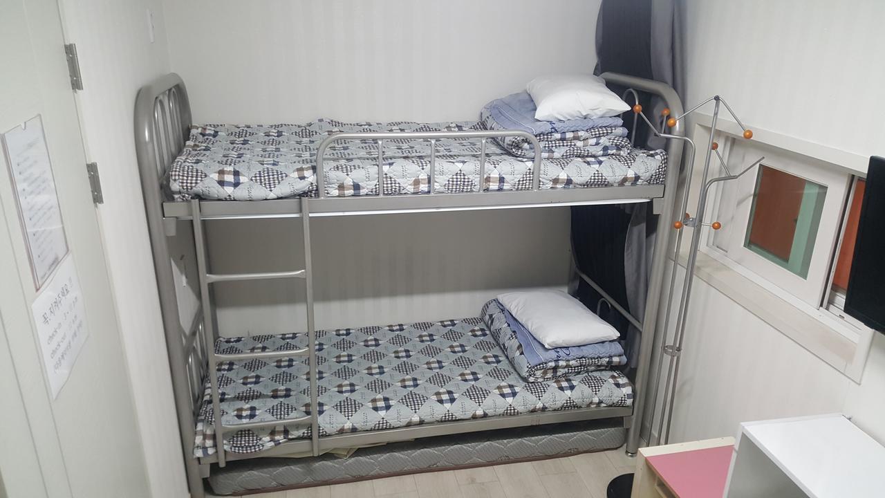 Embassy Guesthouse Itaewon Сеул Экстерьер фото