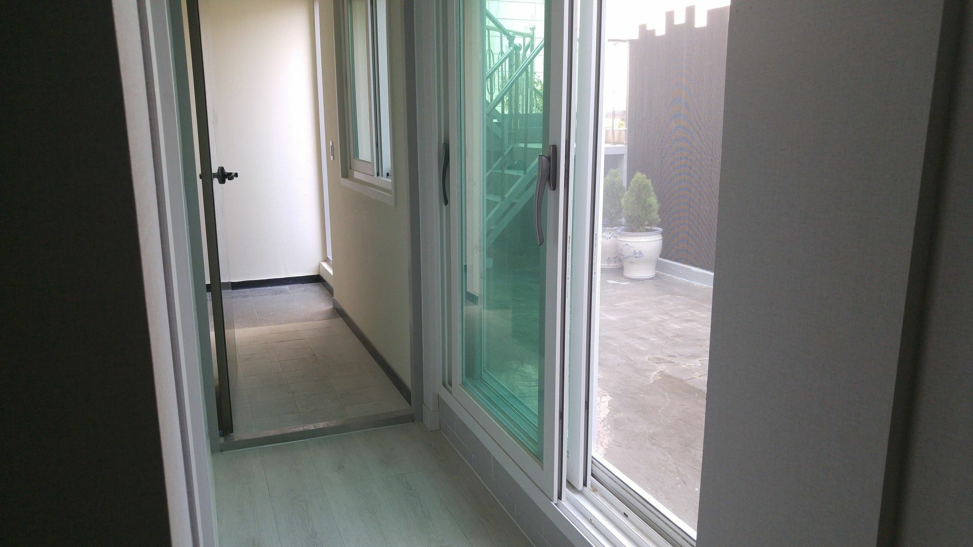 Embassy Guesthouse Itaewon Сеул Экстерьер фото
