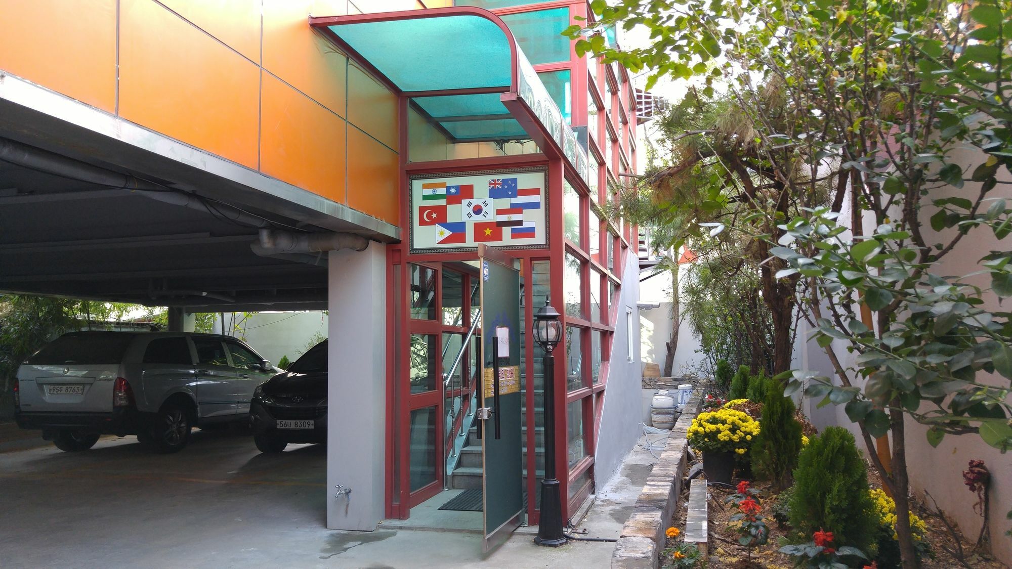 Embassy Guesthouse Itaewon Сеул Экстерьер фото